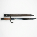 British WW1 SMLE 1907 with Scabbard, includes a 12 inch blade