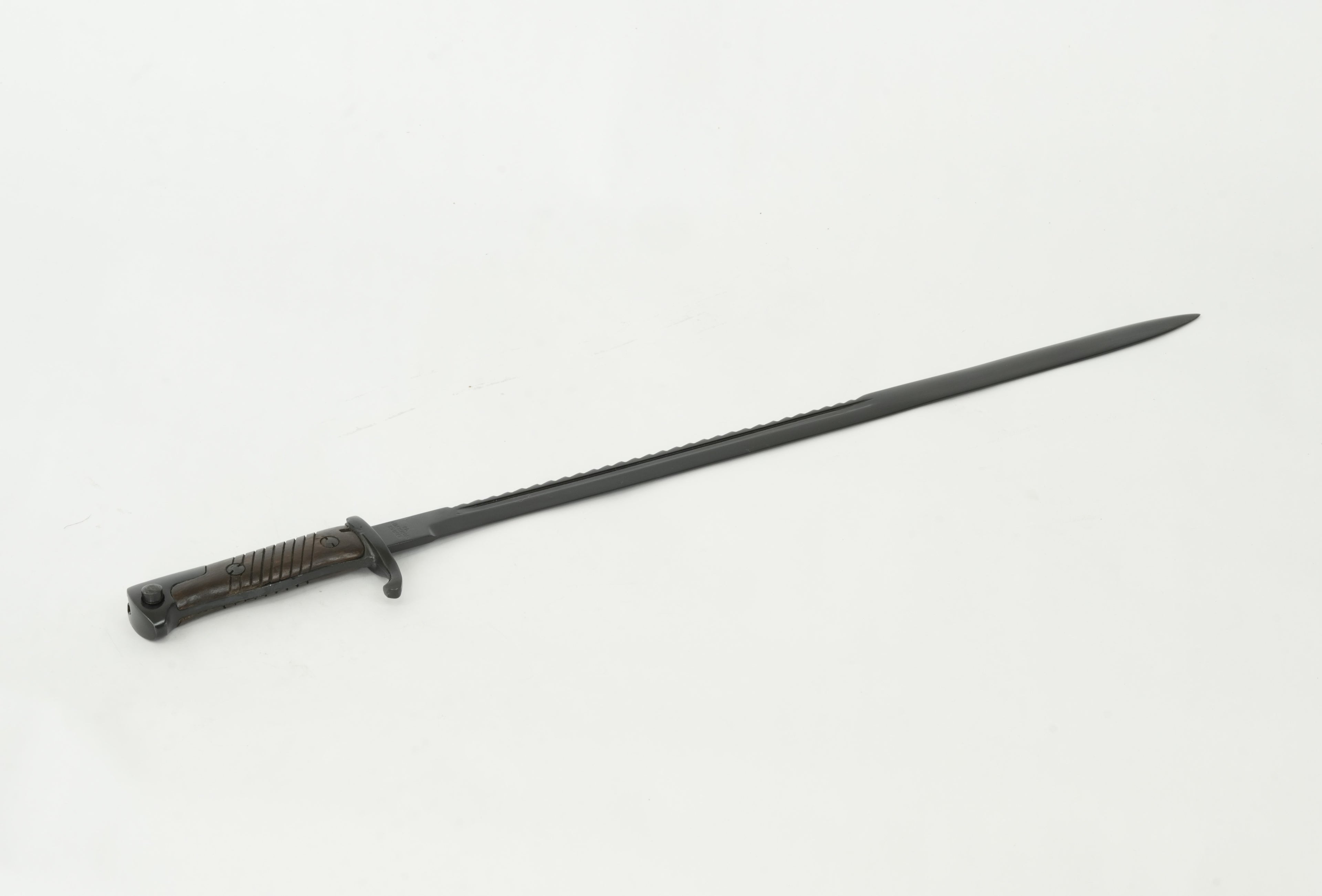 17-02-189 WWI German Gewehr 98 Bayonet With Sawback+Scabbard