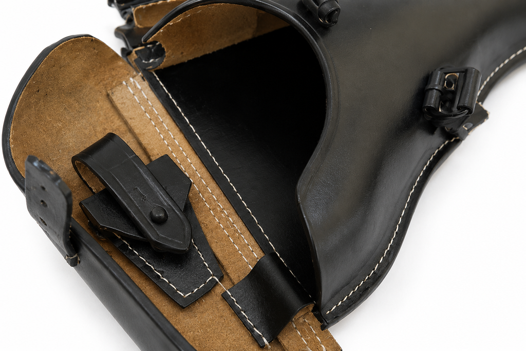 11-01-Mil-16 Leather holster c96 kreigmarine