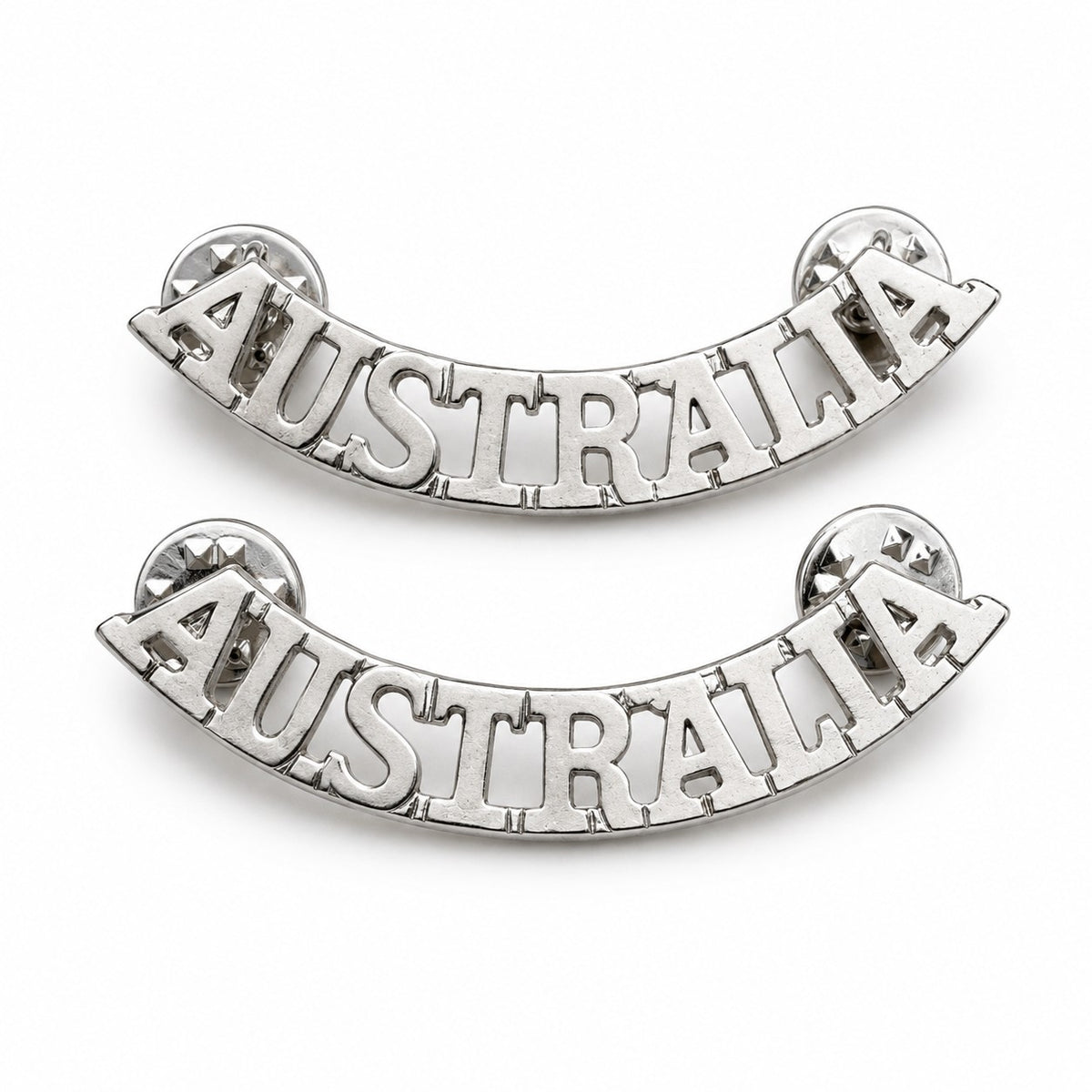 Aust. Shoulder Title (Silver) with Rising Sun V3 in sleeve - 1950 - present